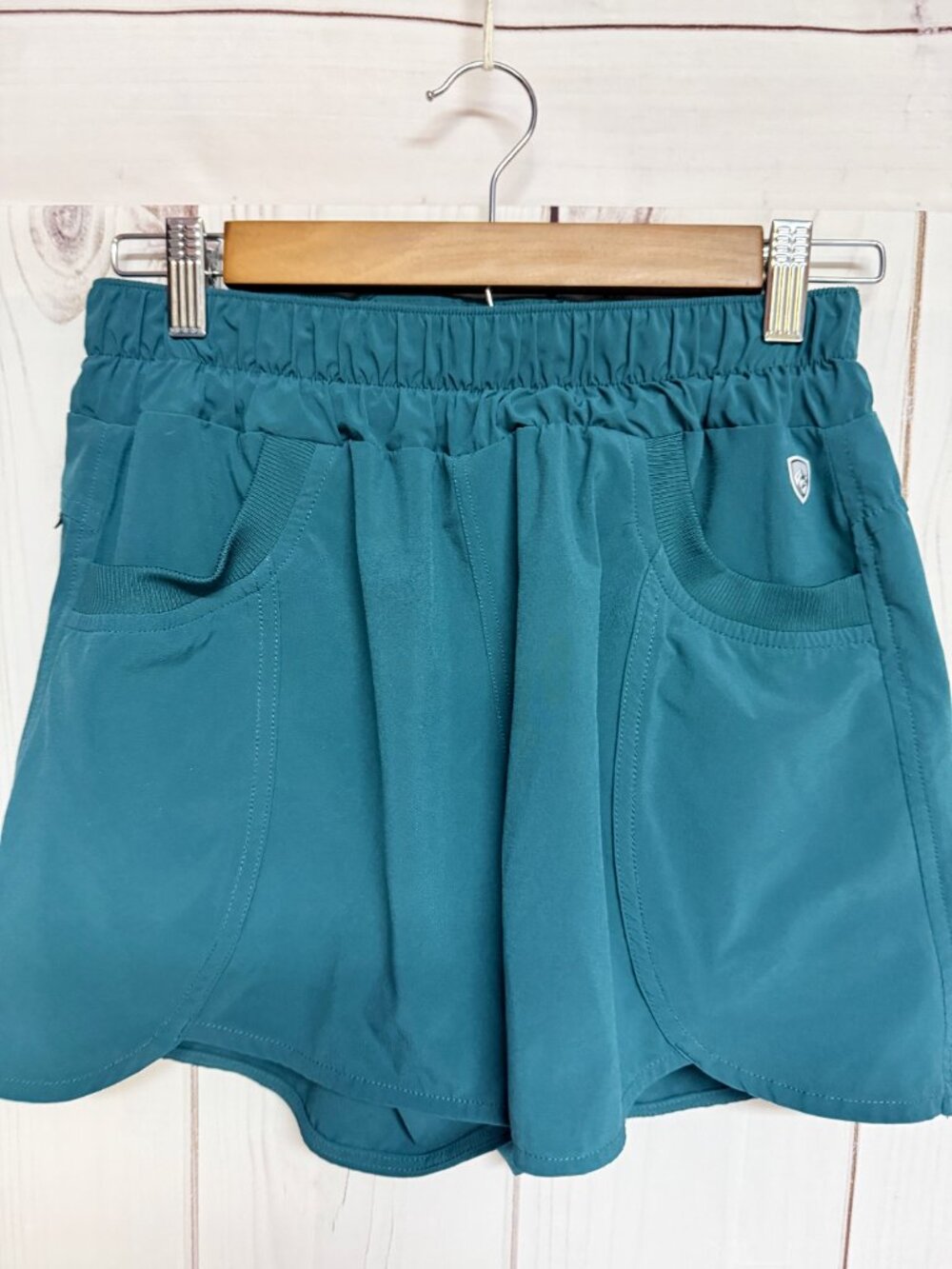 KÜHL Women’s Vantage Trainer Short Small Teal Stretch EUC